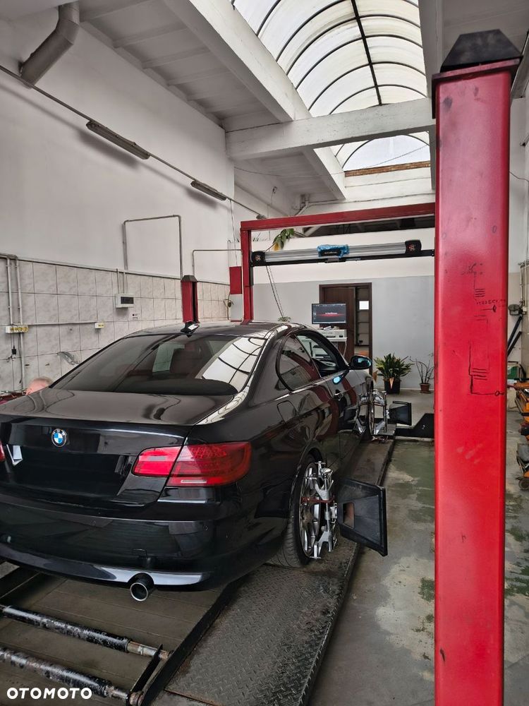 BMW Seria 3 335d - 27