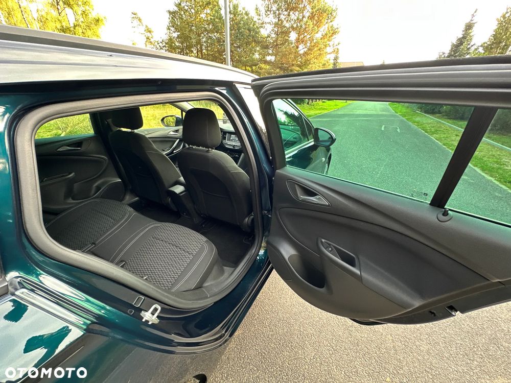 Opel Astra 1.4 Turbo Start/Stop Dynamic - 24