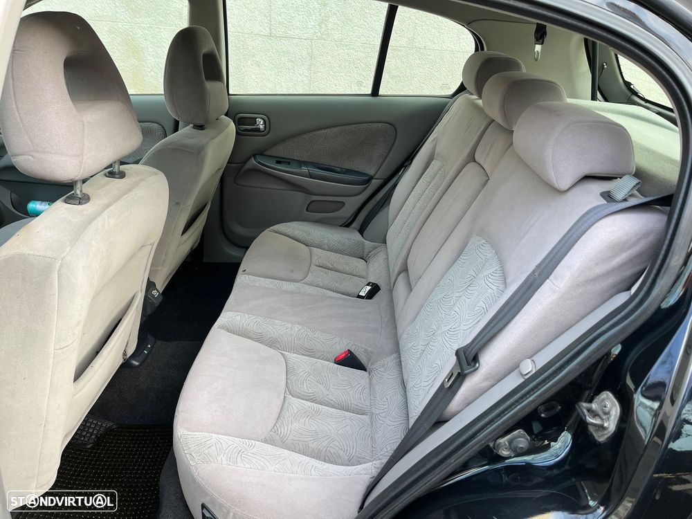 Nissan Almera 2.2 Di Luxury AC - 7