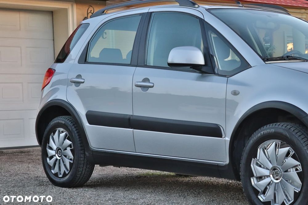 Suzuki SX4 1.6 VVT 4x4 Comfort - 12