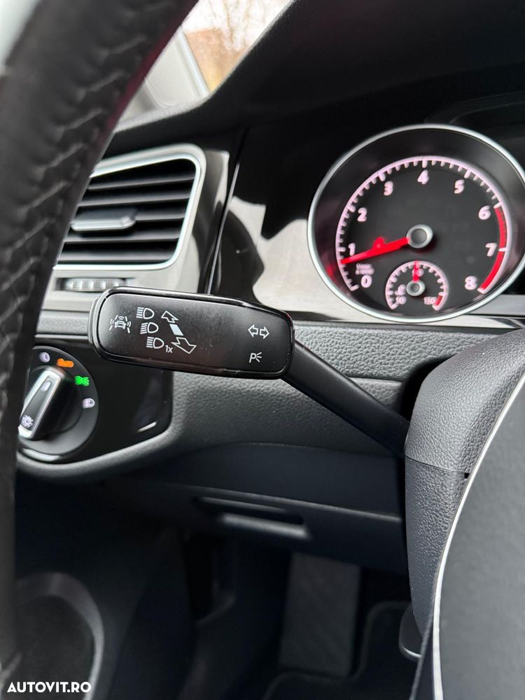 Volkswagen Golf 1.4 TSI BlueMotion Technology DSG Highline - 26