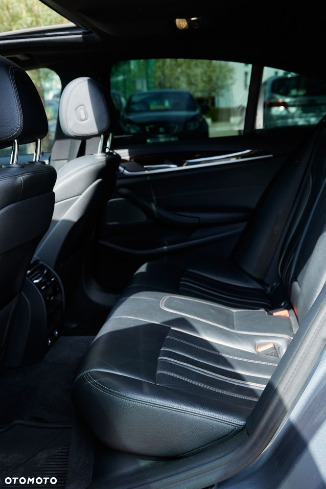 BMW Seria 5 540i xDrive M Sport sport - 21