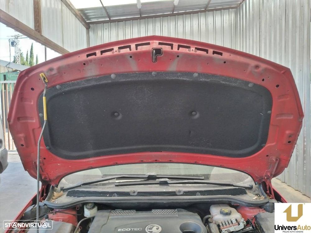 CAPÔ OPEL ASTRA J 2011 - - 2