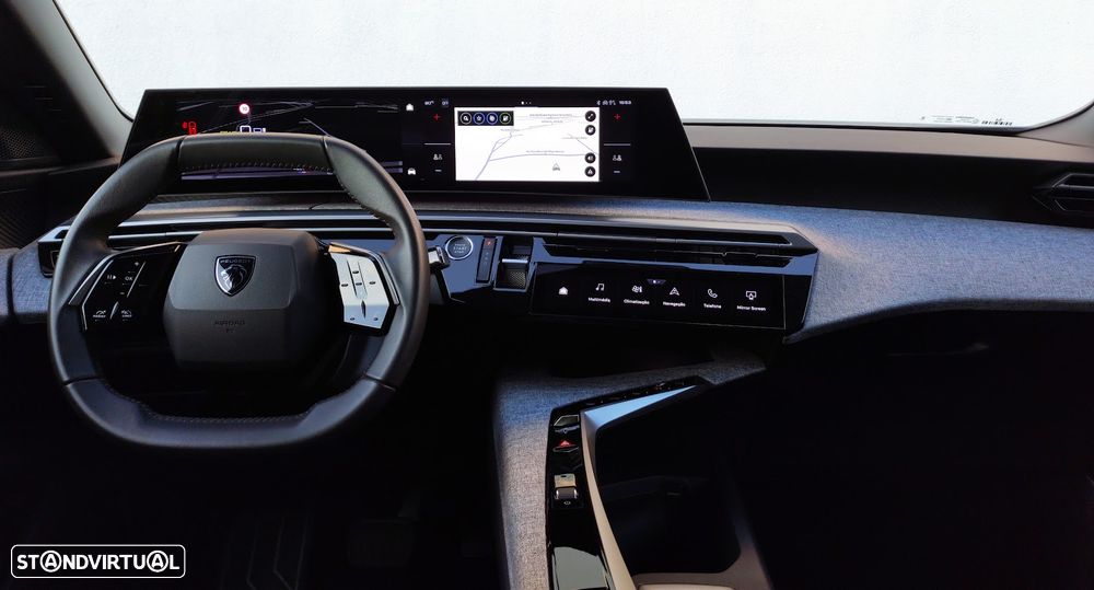 Peugeot E-3008 Allure - 18