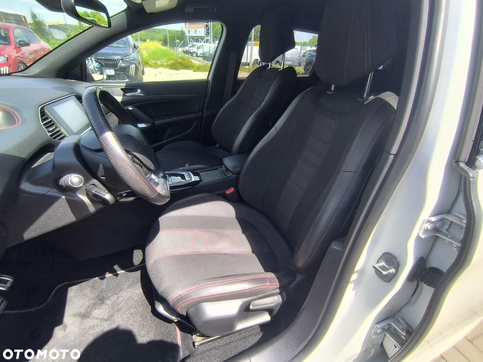 Peugeot 308 - 15