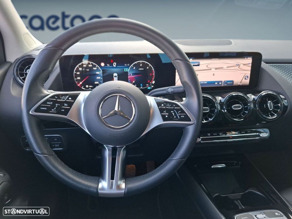 Mercedes-Benz B 180 d - 13