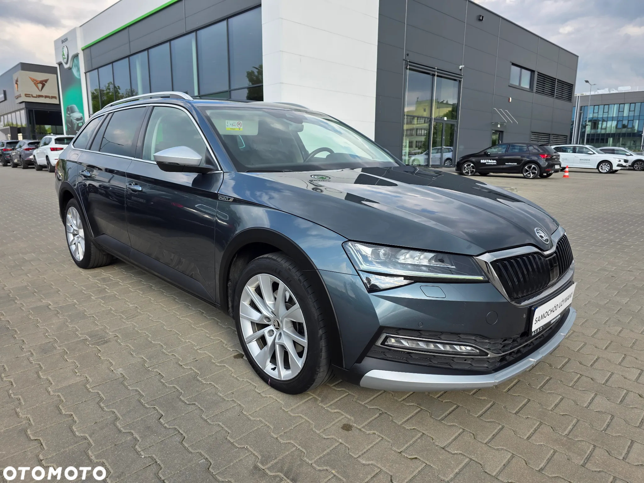 Skoda Superb 2.0 TDI SCR 4x4 Scout DSG - 8