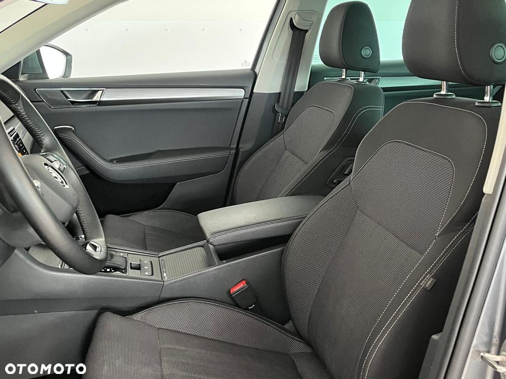 Skoda Superb 2.0 TDI SCR Style DSG - 20