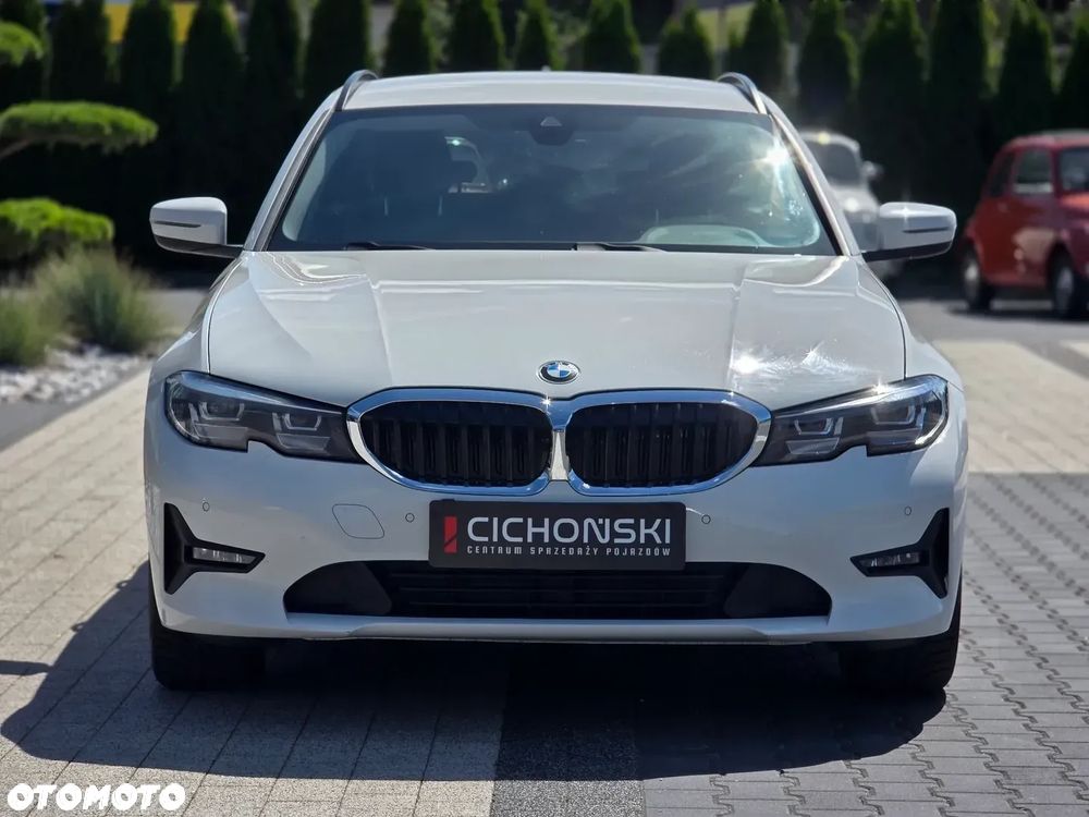 BMW Seria 3 318i Sport - 3