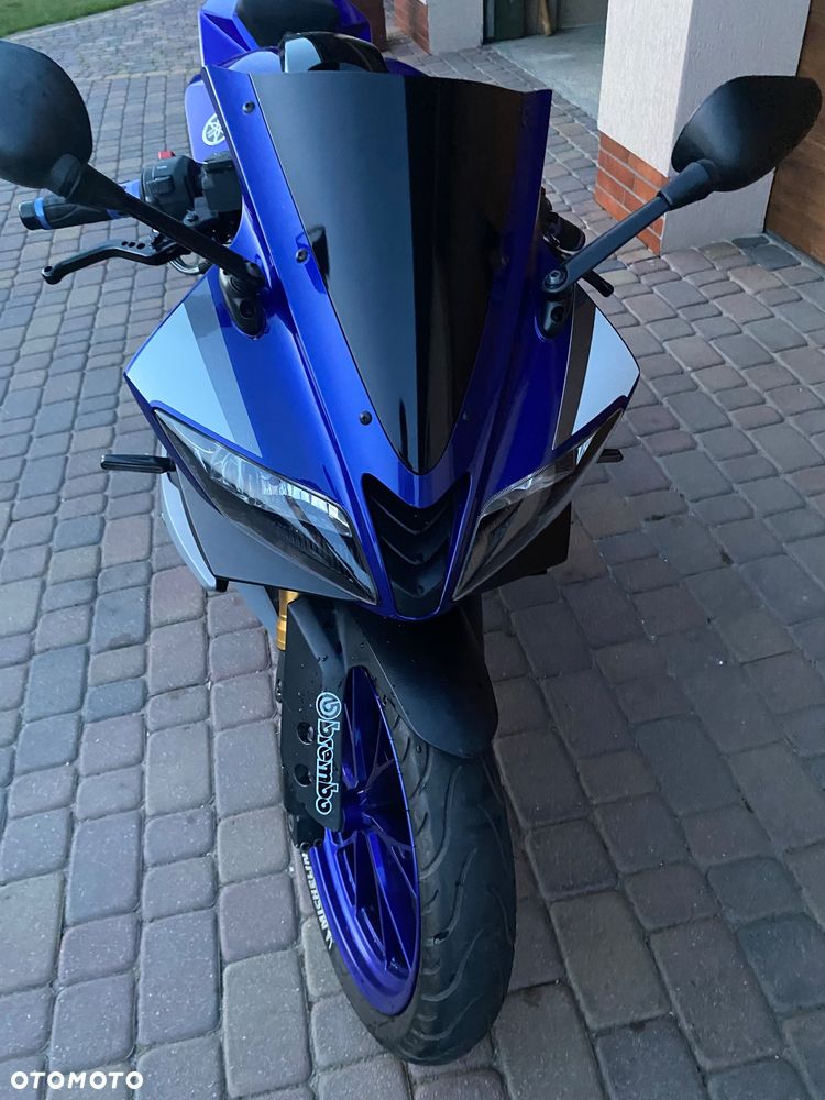 Yamaha YZF - 6