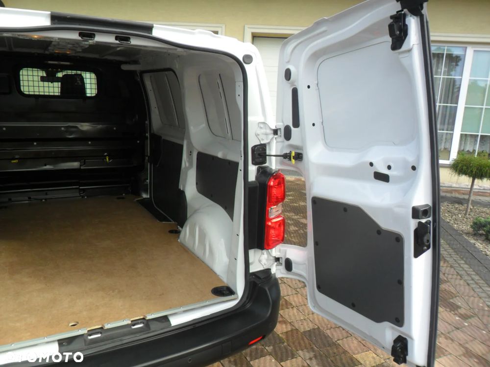 Toyota PROACE - 11