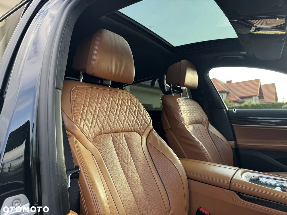 BMW Seria 7 740d xDrive - 23