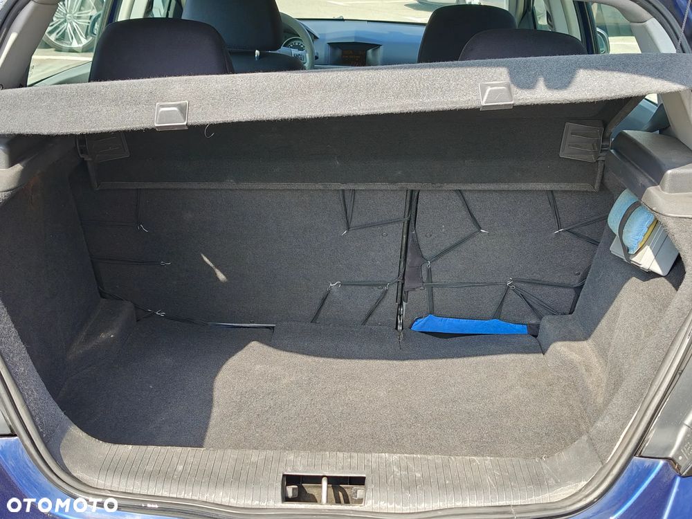 Opel Astra 1.7 CDTI - 17