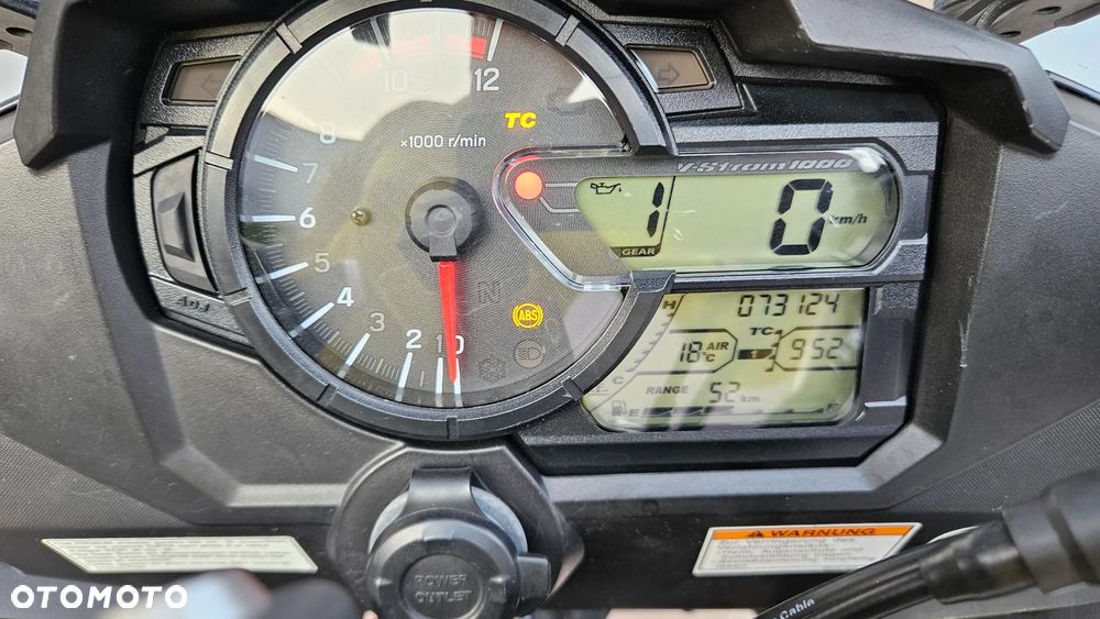 Suzuki V-STROM - 12