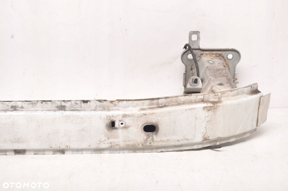 VOLVO C30 BELKA ZDERZAKA PRZÓD - 2