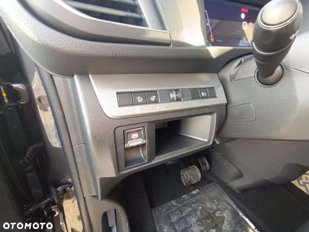 Peugeot Traveller 2.0 BlueHDi Long Business EAT8 - 19