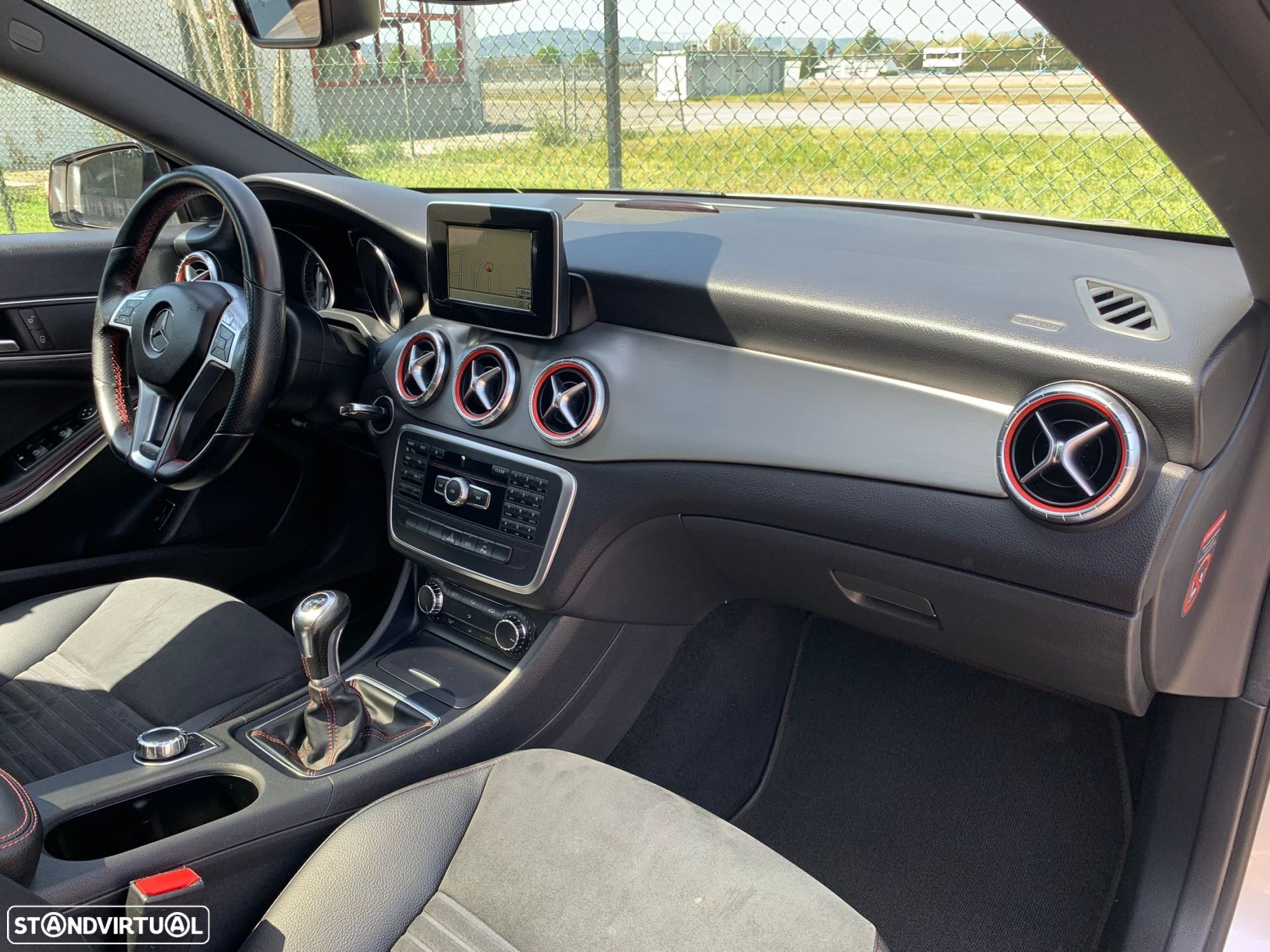 Mercedes-Benz CLA 200 CDi AMG Line - 16