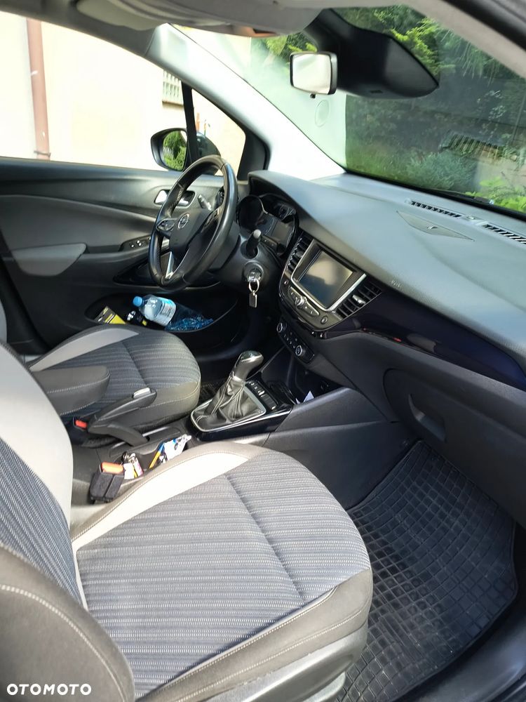 Opel Crossland X 1.2 120 Lat - 11