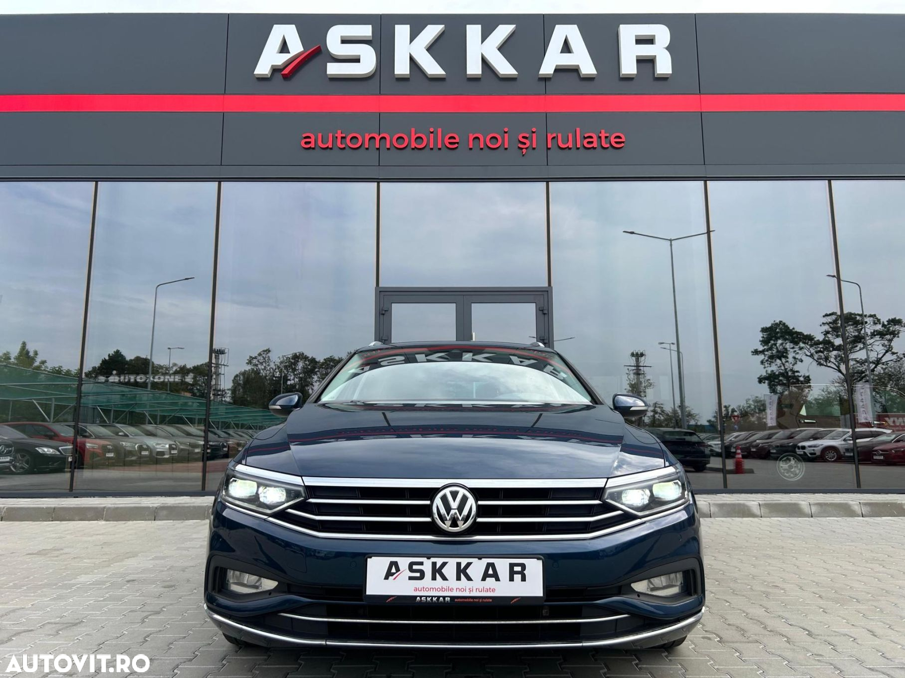 Volkswagen Passat Variant 1.6 TDI SCR DSG Business - 2