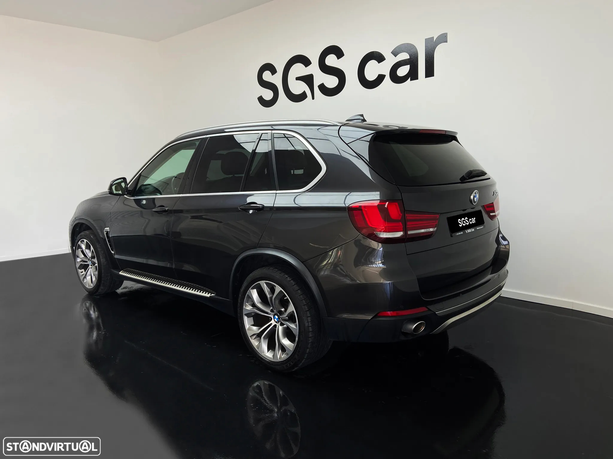 BMW X5 25 d sDrive Comfort 7L - 3
