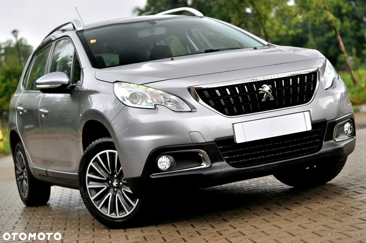 Peugeot 2008 1.2 Pure Tech Allure S&S - 3