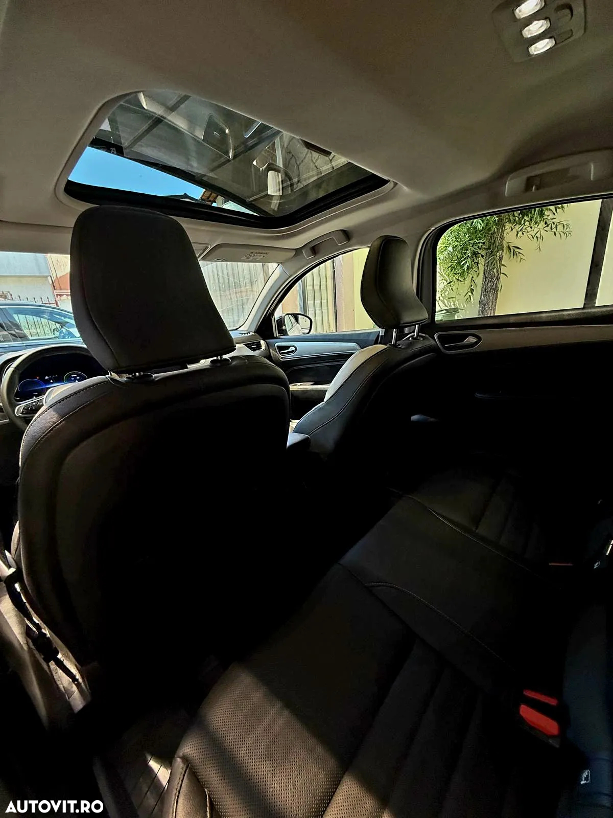 Renault Arkana MHEV 160 EDC Techno - 8