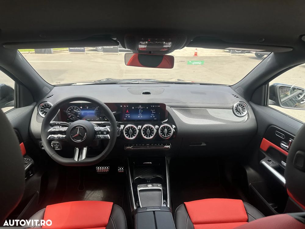 Mercedes-Benz GLA 250 e - 12