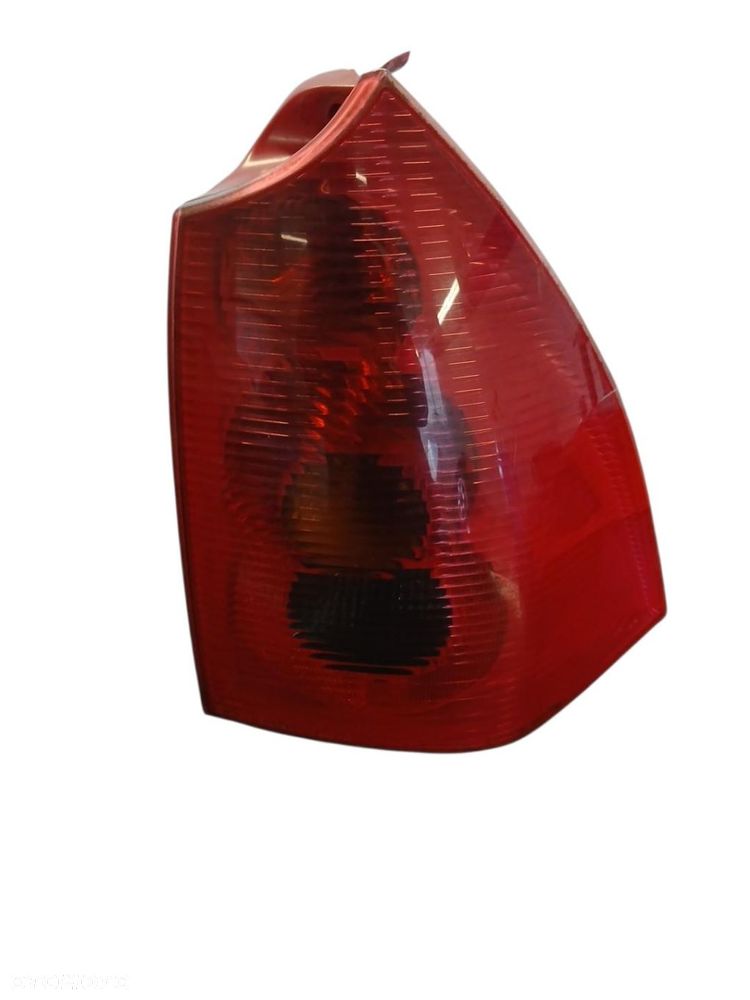 LAMPA PRAWA TYLNA PEUGEOT 307 SW - 1