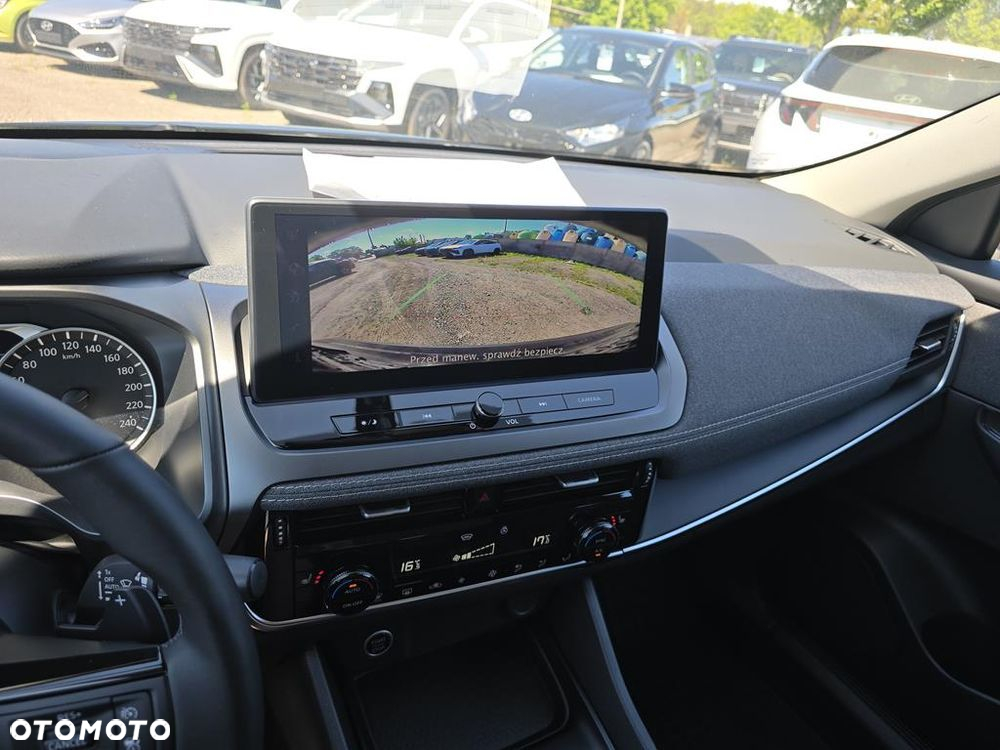 Nissan Qashqai 1.3 DIG-T mHEV Acenta Xtronic - 17