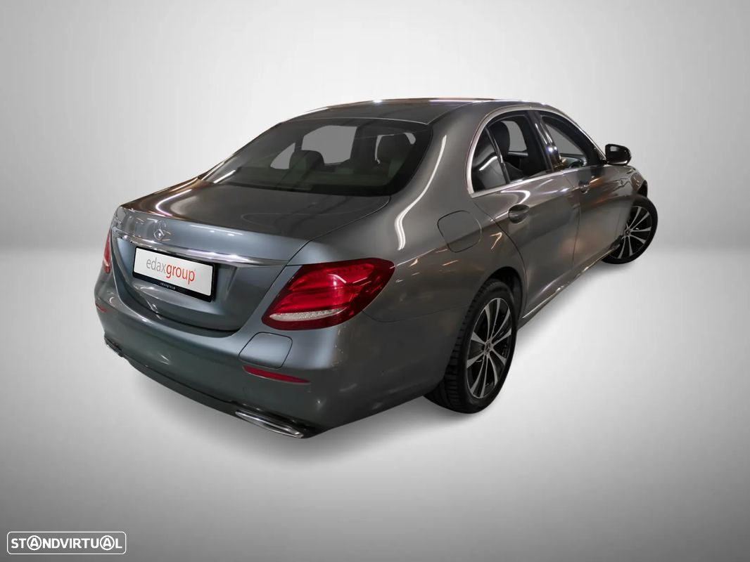 Mercedes-Benz E 300 de Avantgarde - 9
