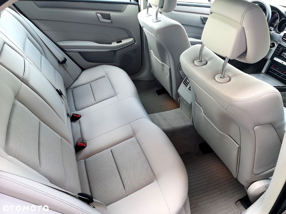 Mercedes-Benz Klasa E 200 7G-TRONIC Edition - 29