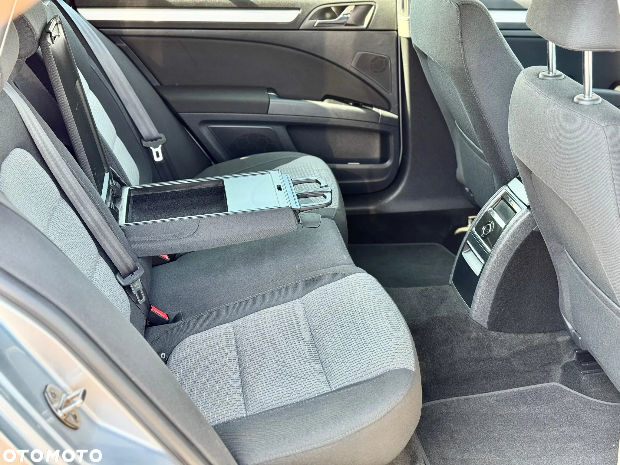 Skoda Superb Combi 2.0 TDI Elegance - 16