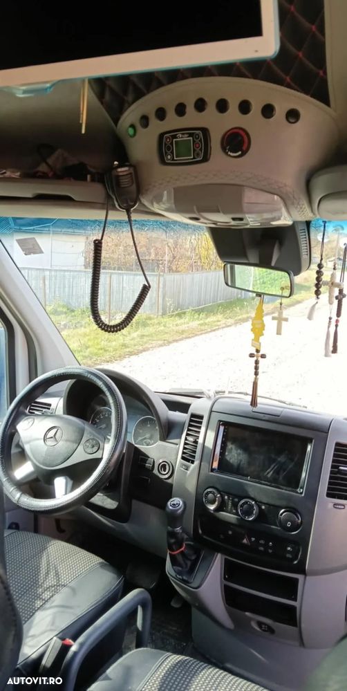 Mercedes-Benz Sprinter - 5