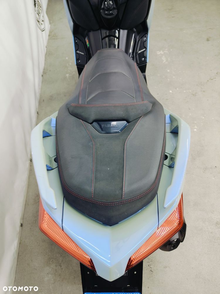 Yamaha X-max - 10