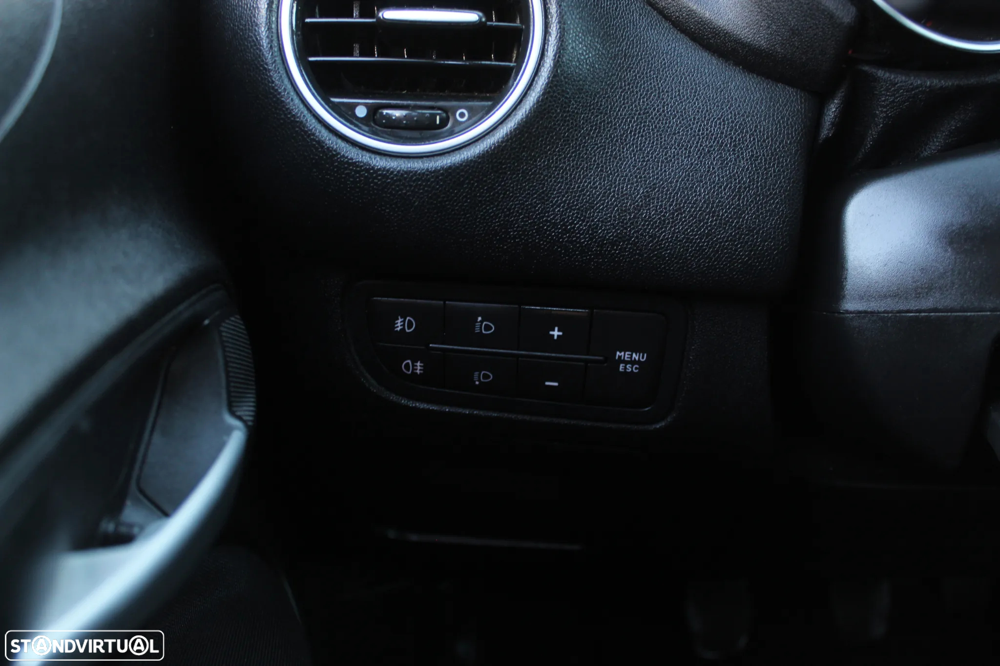 Fiat Punto 1.3 M-Jet Lounge S&S - 17