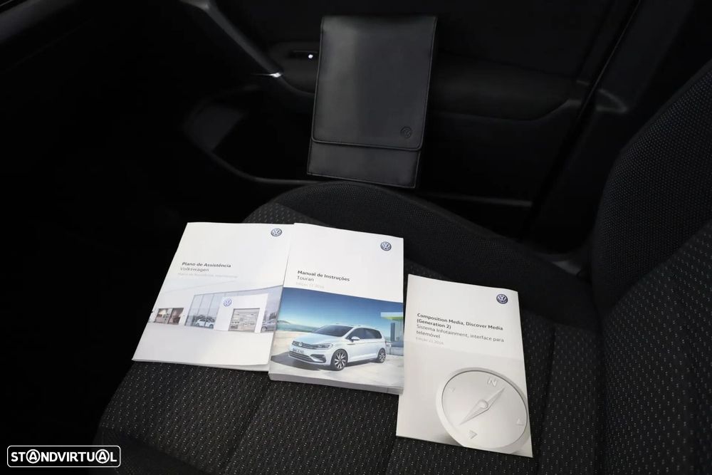VW Touran 1.6 TDI R-Line DSG - 43