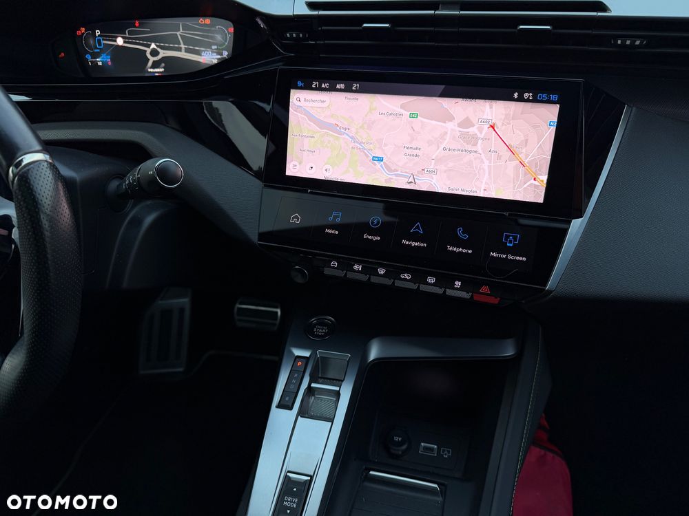 Peugeot 408 180 e-EAT8 GT - 15