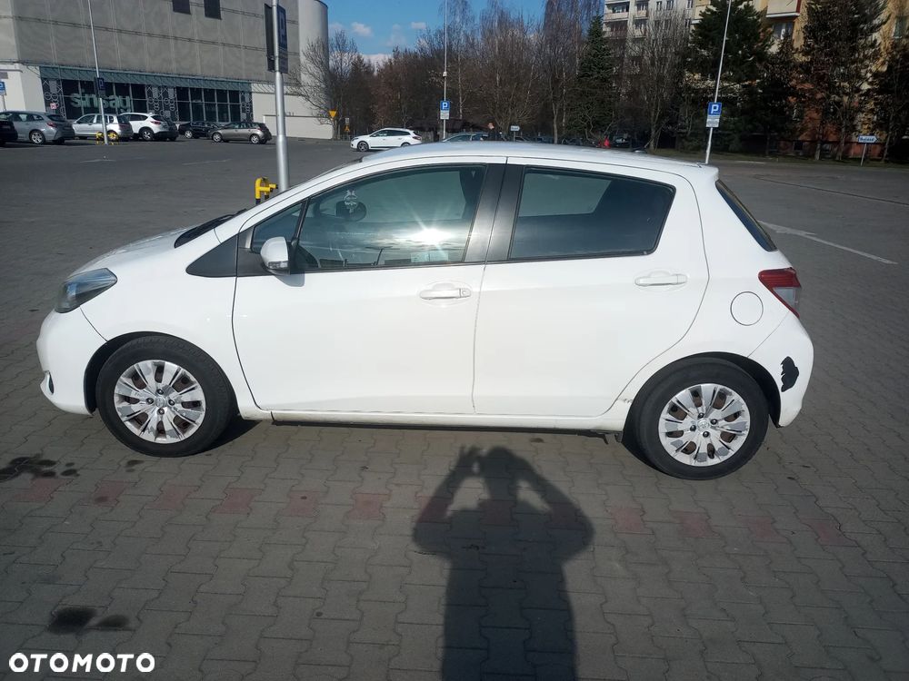 Toyota Yaris 1.4 D-4D Sol - 4