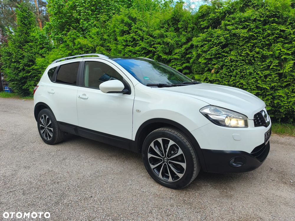 Nissan Qashqai 2.0 dCi 4 x 4 DPF tekna - 14