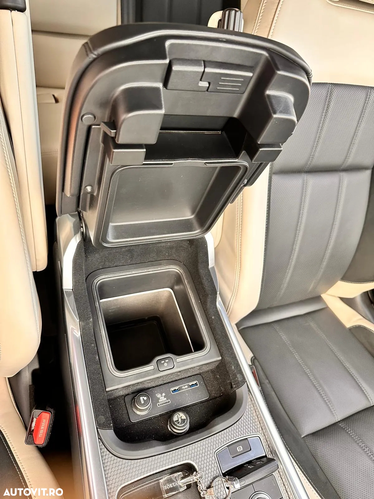 Land Rover Range Rover Sport 3.0 L HST - 12