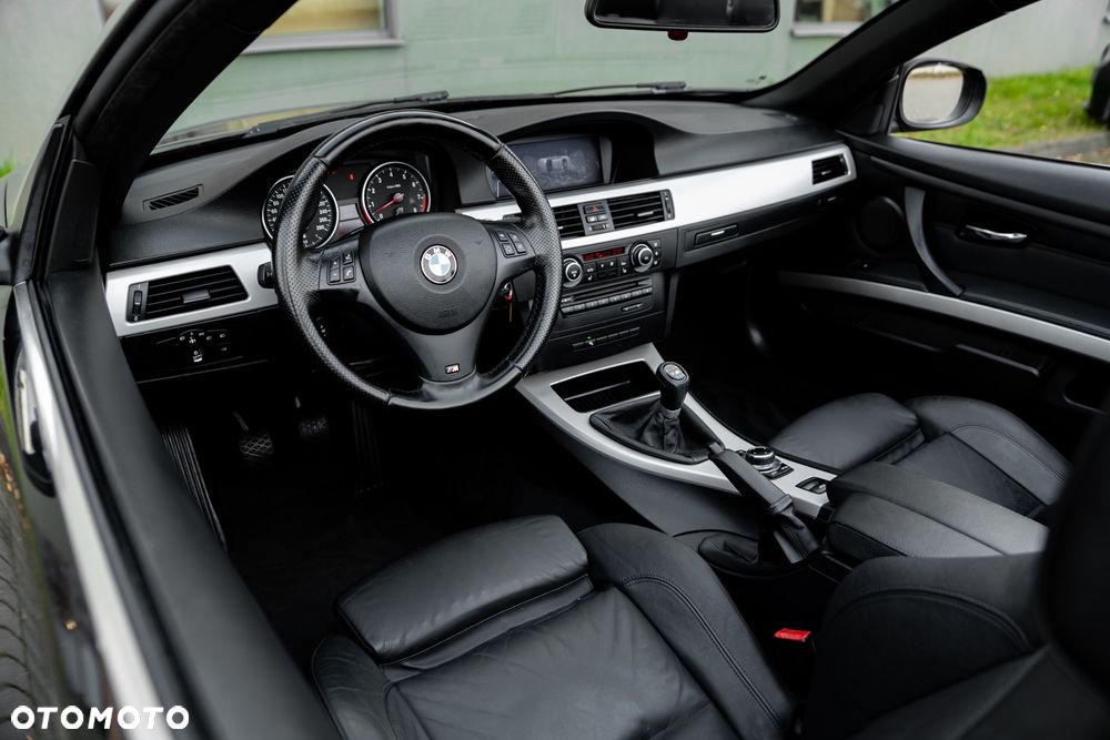 BMW Seria 3 325i Cabrio M Sport Edition - 30