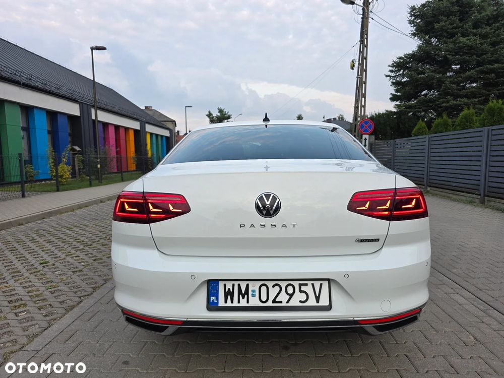 Volkswagen Passat 2.0 TDI Elegance DSG - 8