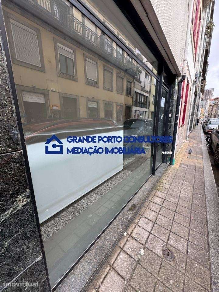 Loja Centro Porto - ao Largo Padrão - Grande imagem: 2/7