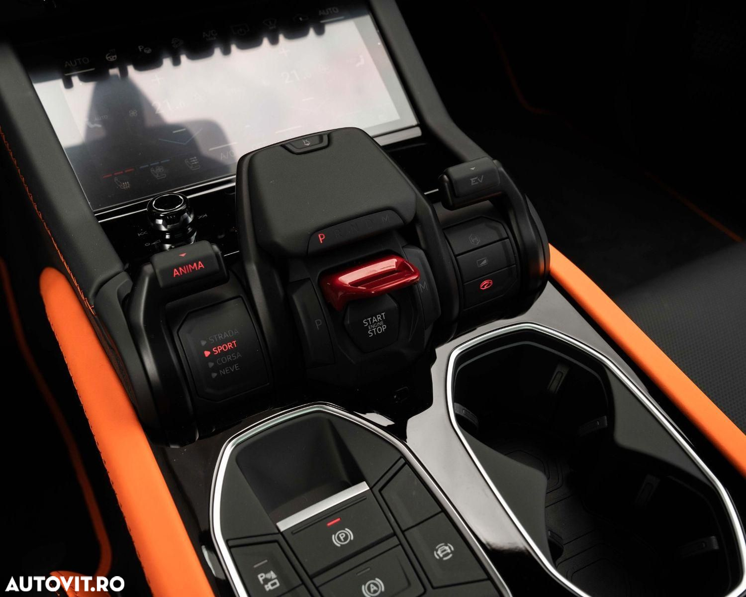 Lamborghini URUS - 8