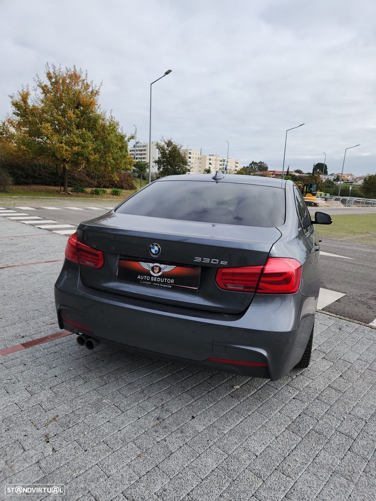 BMW 330 e iPerformance Pack M - 4