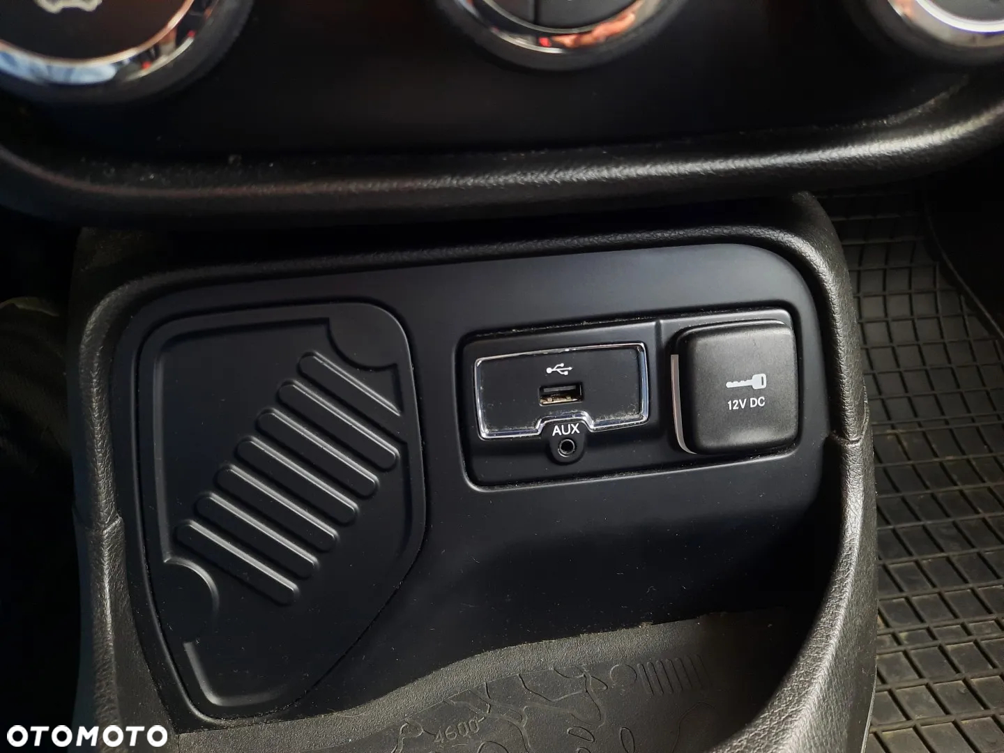 Jeep Renegade 1.4 MultiAir Limited FWD S&S - 35