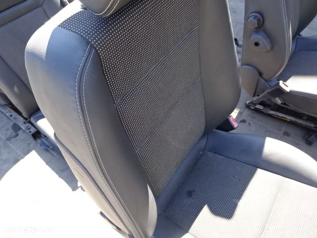 Komplet foteli Opel Zafira B 7-osób - 12