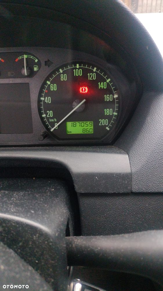 Skoda Fabia 1.4 16V Sport - 8