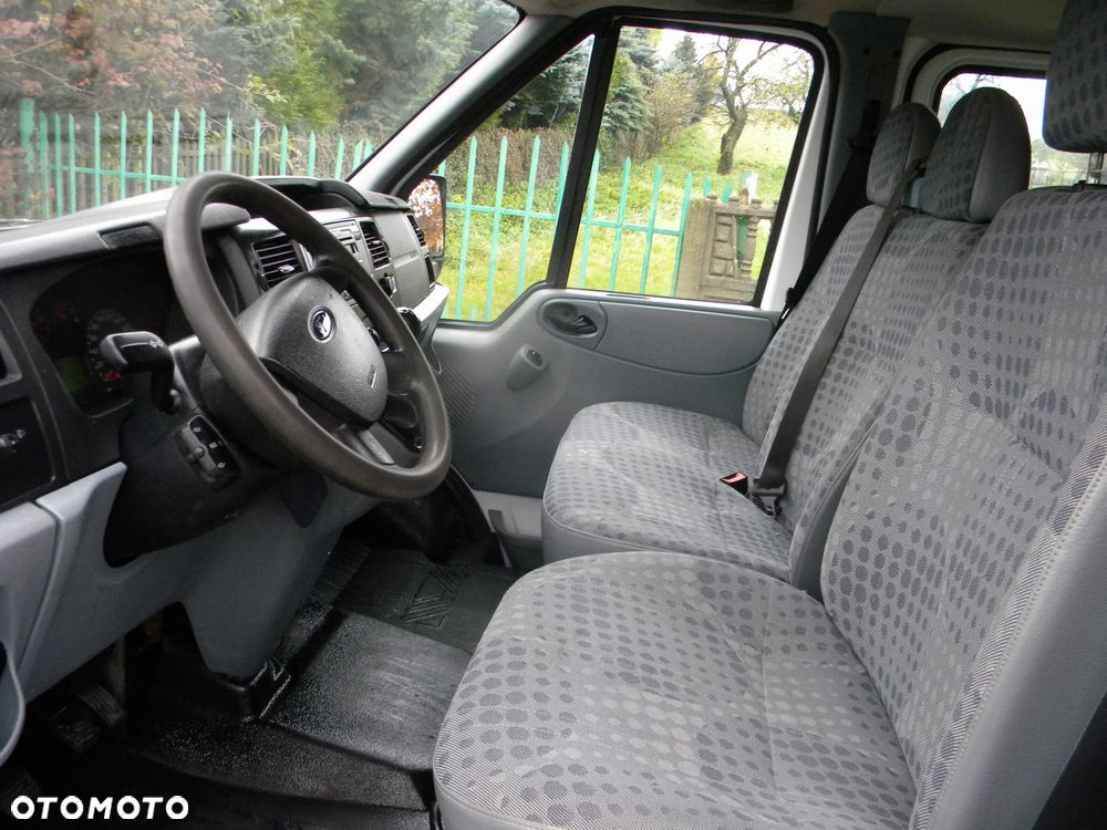 Ford Transit - 19