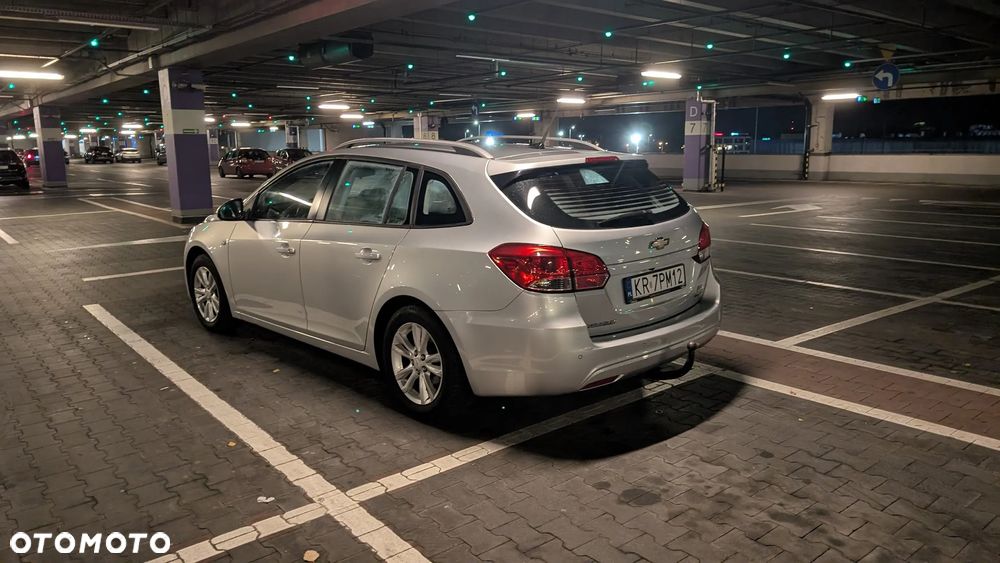 Chevrolet Cruze - 11